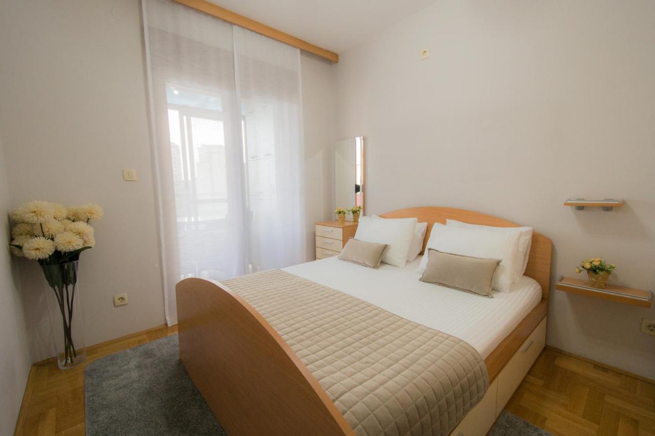 City Nest Apartment Podgorica Bagian luar foto