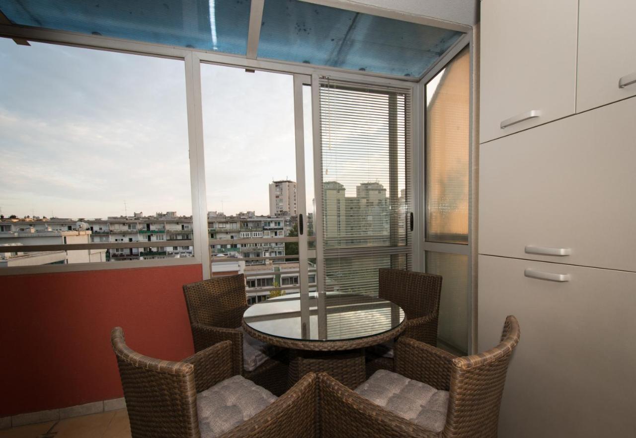 City Nest Apartment Podgorica Bagian luar foto