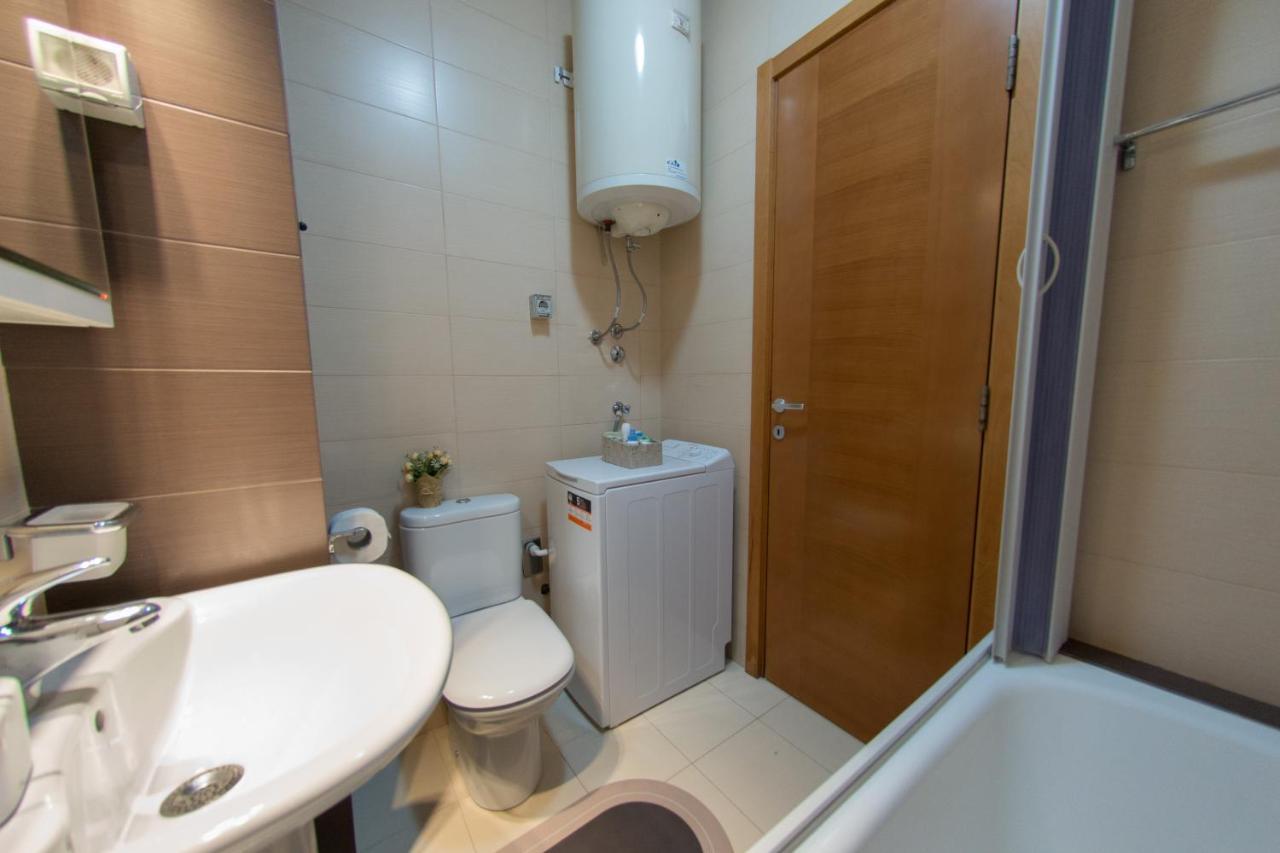City Nest Apartment Podgorica Bagian luar foto