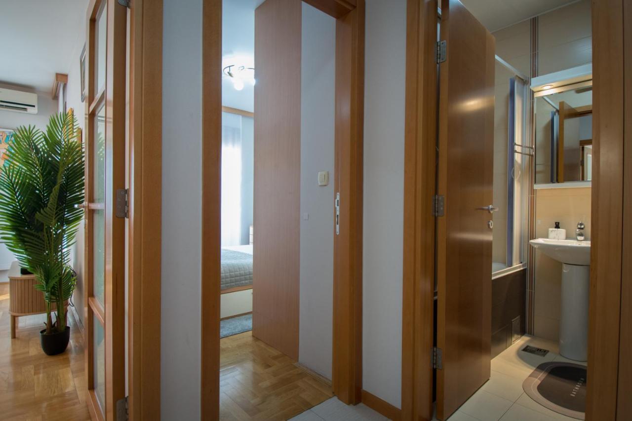 City Nest Apartment Podgorica Bagian luar foto